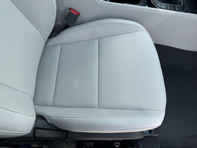 2026 Hyundai Kona SE photo 13