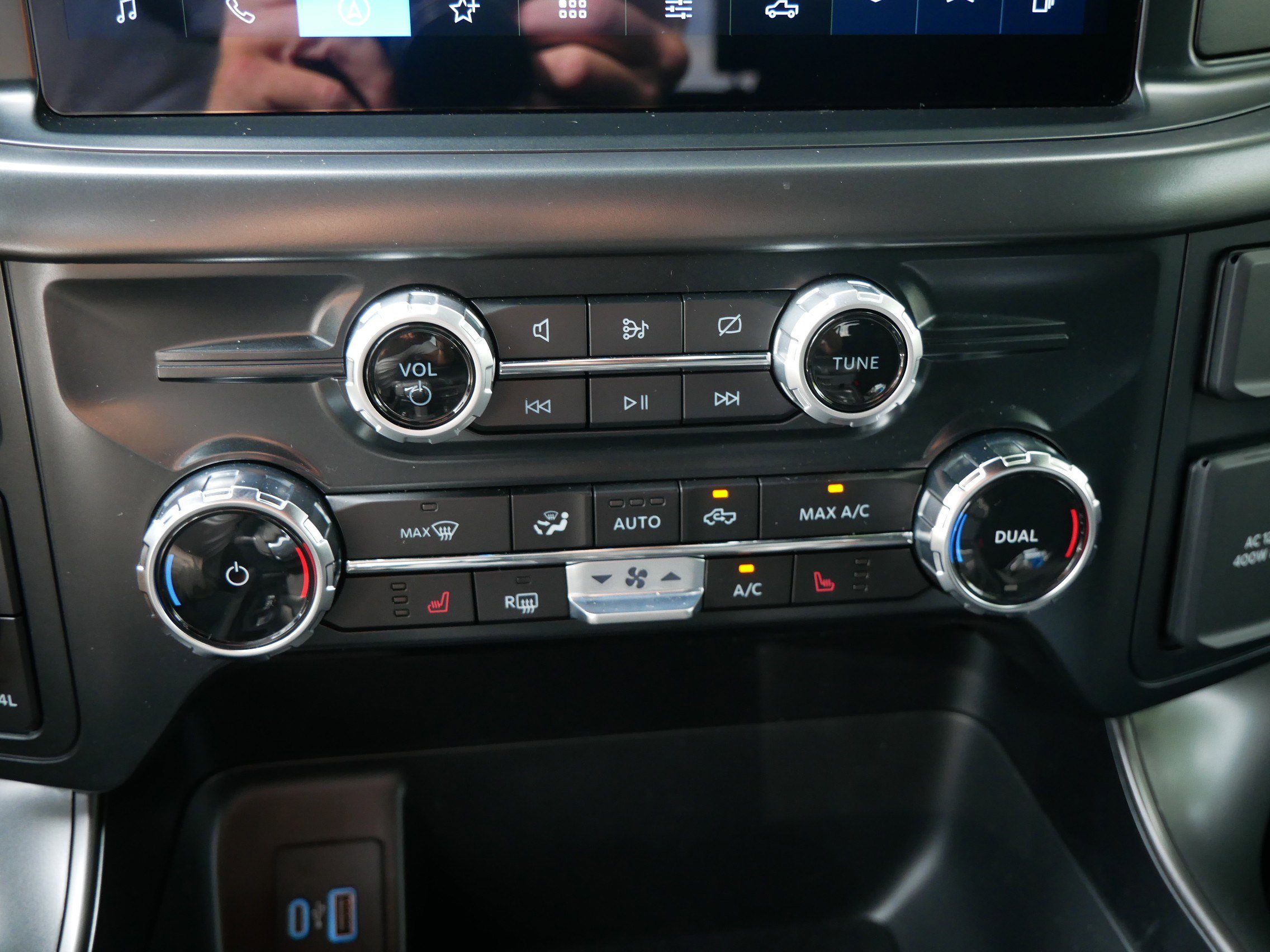 2024 Ford F-150 XLT photo 22