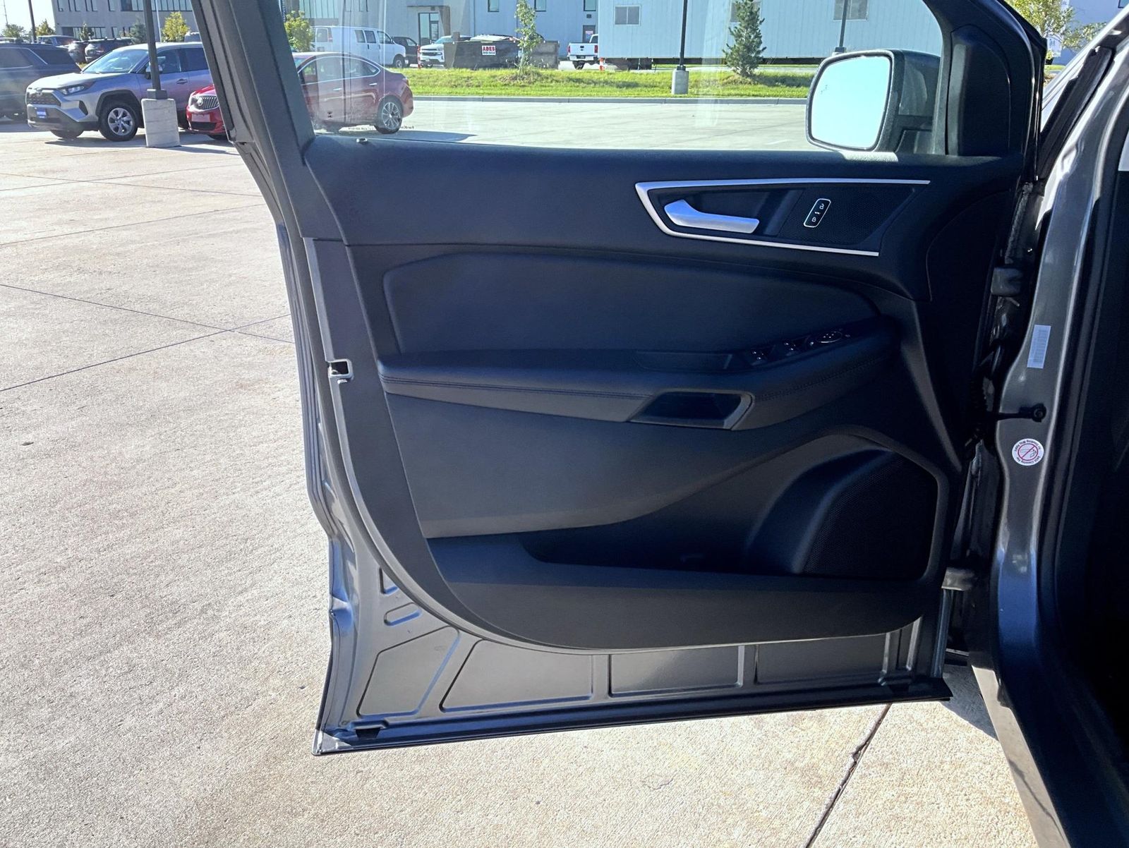 2024 Ford Edge SEL photo 11