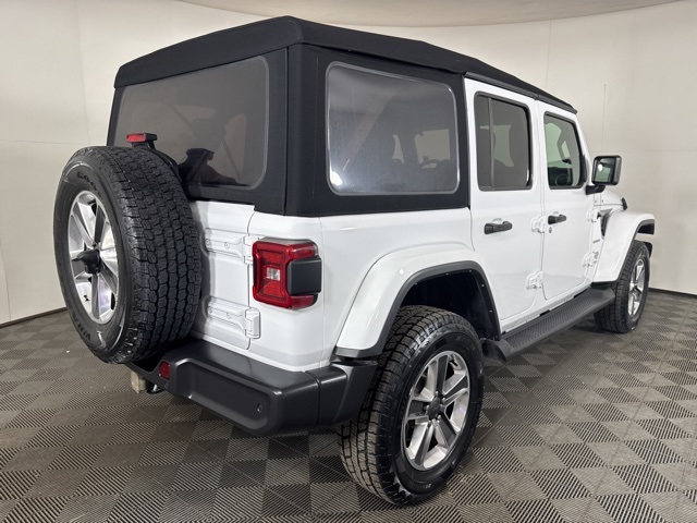 2022 Jeep Wrangler Unlimited Sahara photo 3