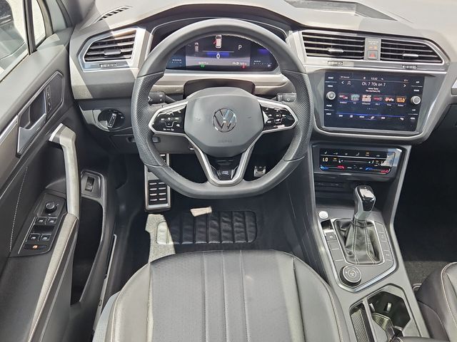 2022 Volkswagen Tiguan SE R-Line Black photo 5