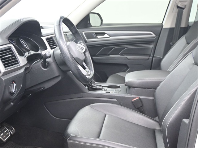 2021 Volkswagen Atlas V6 SE Technology R-Line photo 5