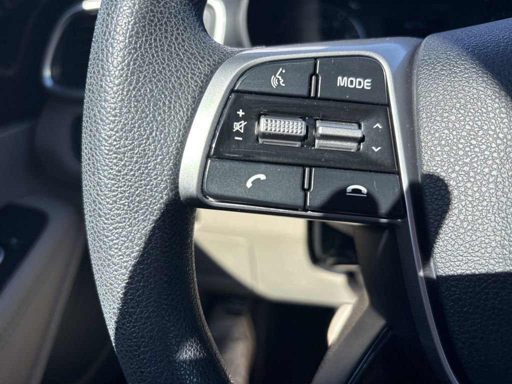 2020 Kia Sorento LX S photo 34