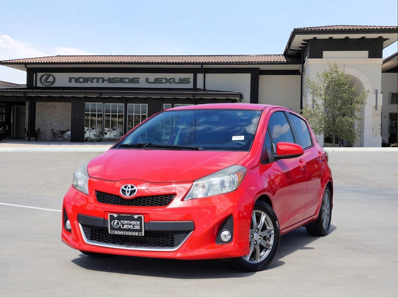 2014 Toyota Yaris SE