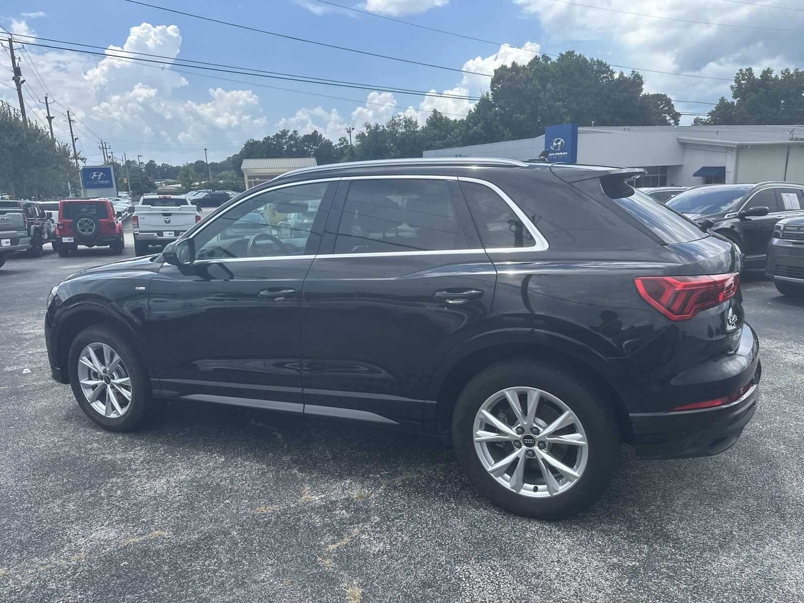 2024 Audi Q3 S line Premium photo 6