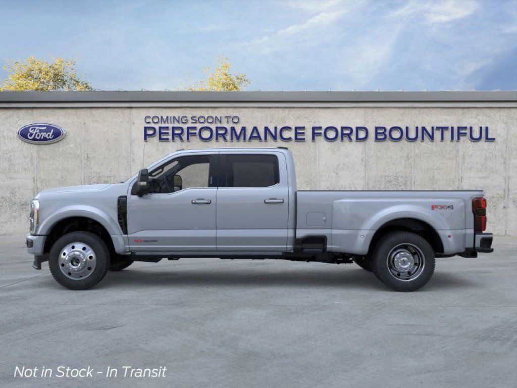 2026 Ford F-450 Platinum photo 3