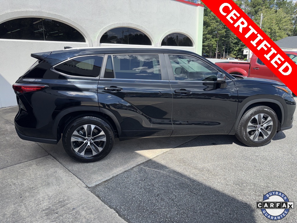 2023 Toyota Highlander XLE photo 4