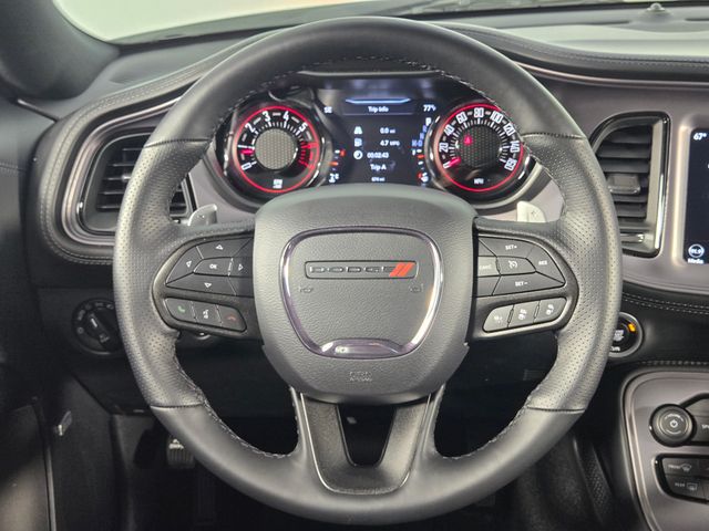 2023 Dodge Challenger R/T photo 18