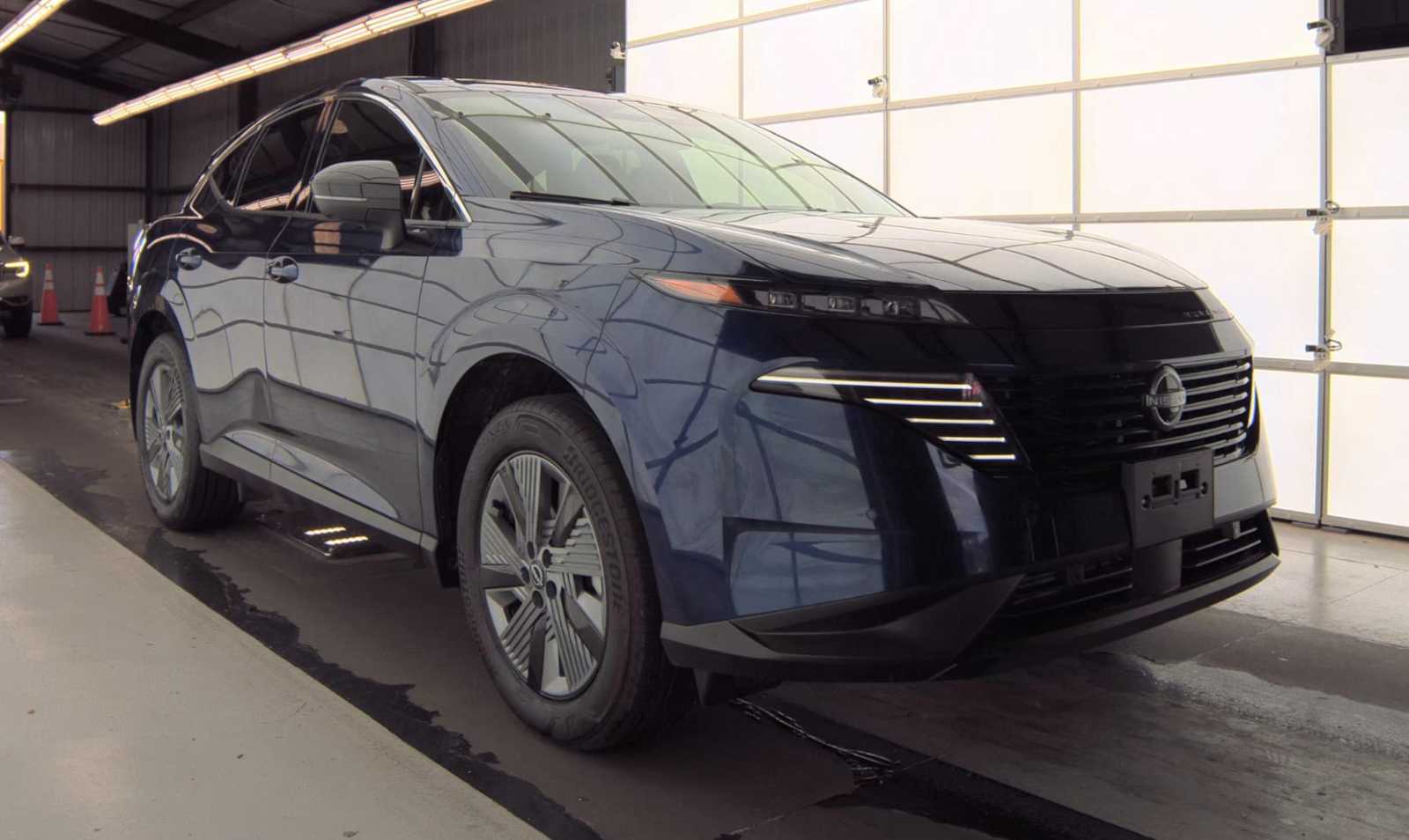 2025 Nissan Murano SL photo 2