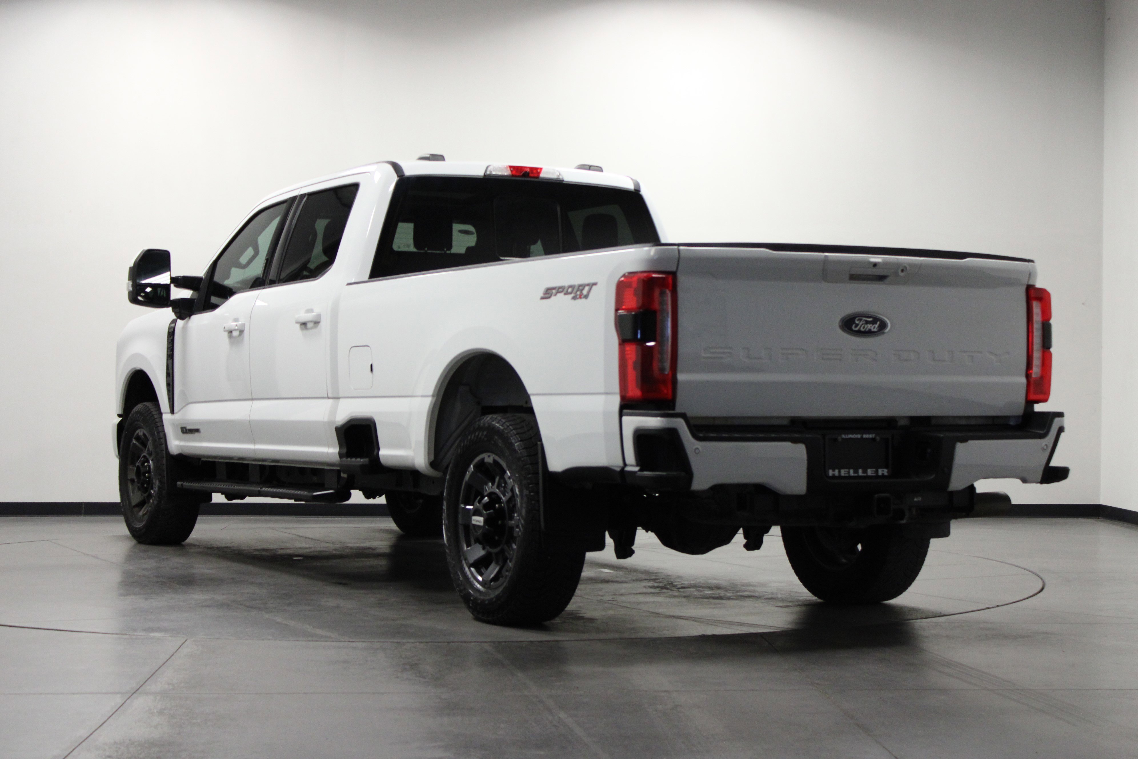 2023 Ford F-250 Lariat photo 5