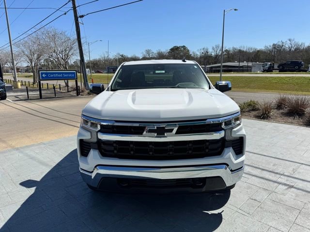 2025 Chevrolet Silverado 1500 LT photo 2