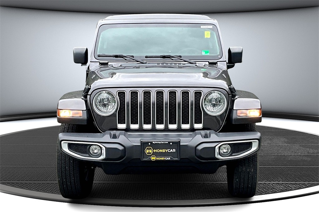 2023 Jeep Wrangler Sahara photo 2