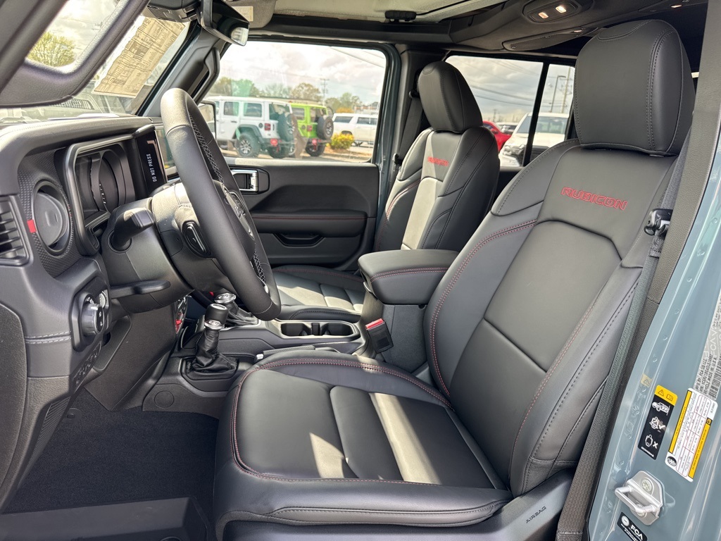 2025 Jeep Gladiator Rubicon photo 31
