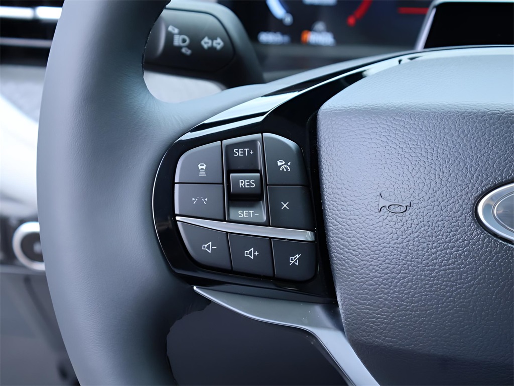 2025 Ford Explorer Platinum photo 29
