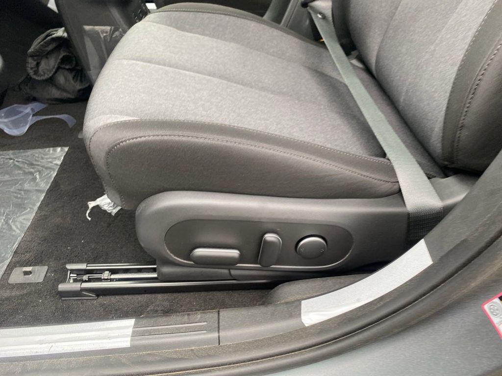 2024 Hyundai Ioniq 5 SEL photo 17