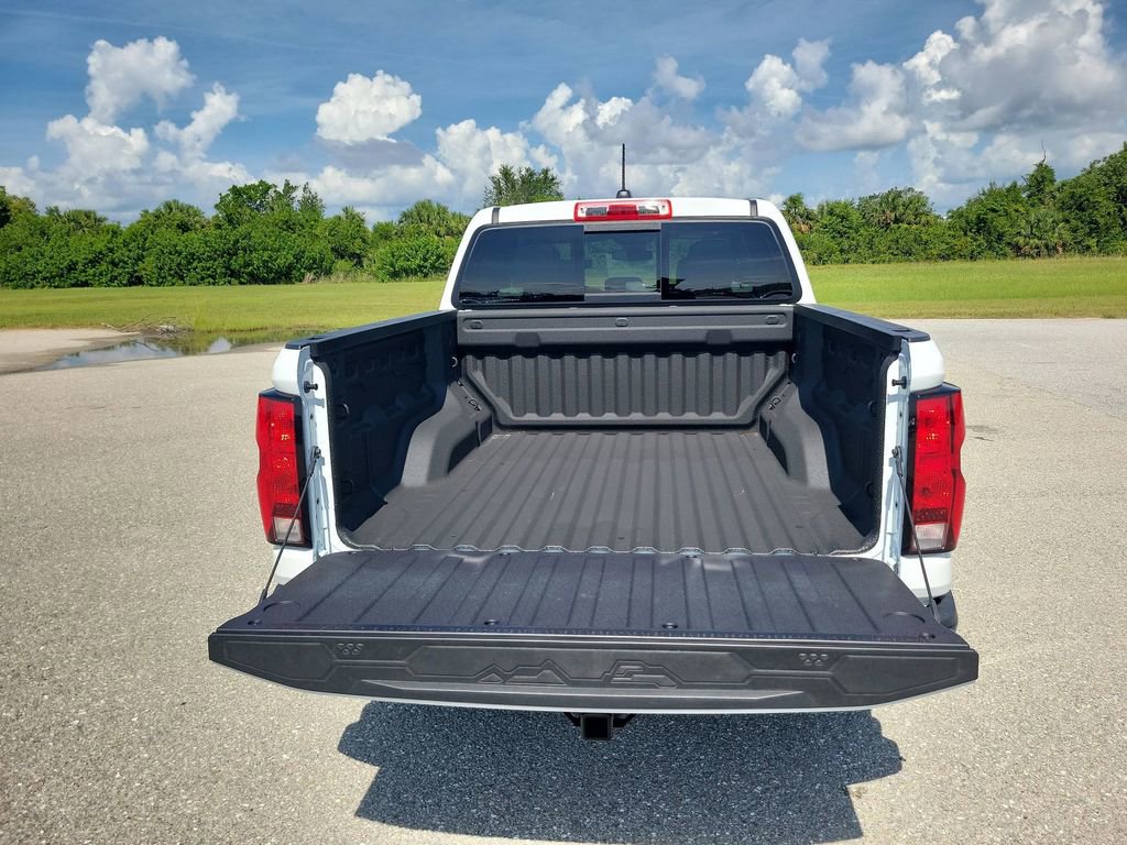 2025 Chevrolet Colorado LT photo 21