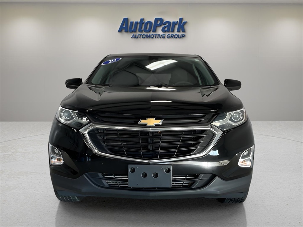 2020 Chevrolet Equinox LT photo 2