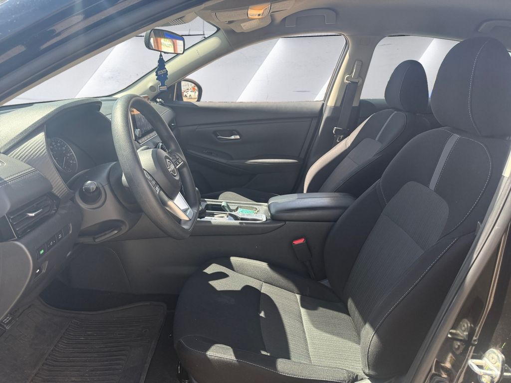 2024 Nissan Sentra SV photo 7