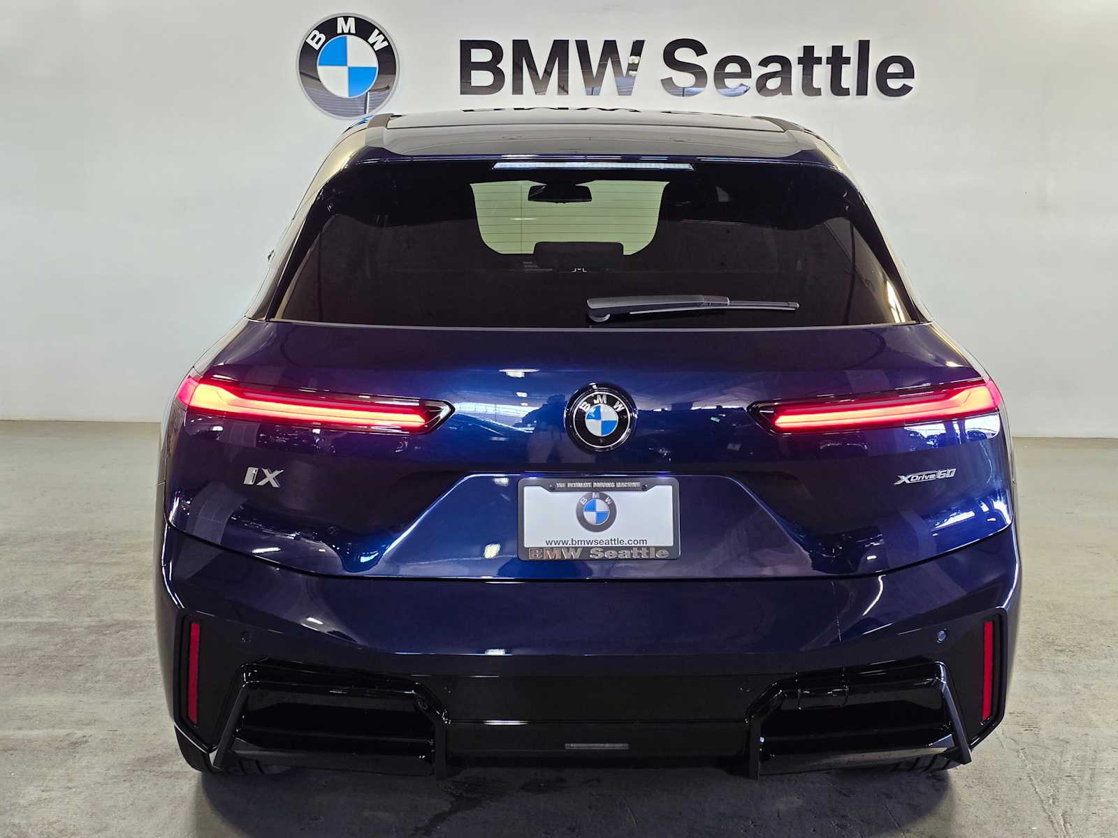 2026 Bmw iX photo 2