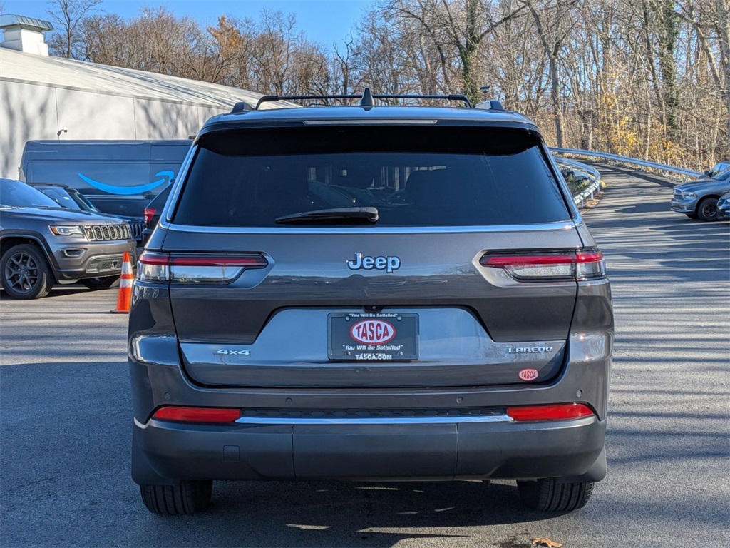 2023 Jeep Grand Cherokee Laredo photo 4