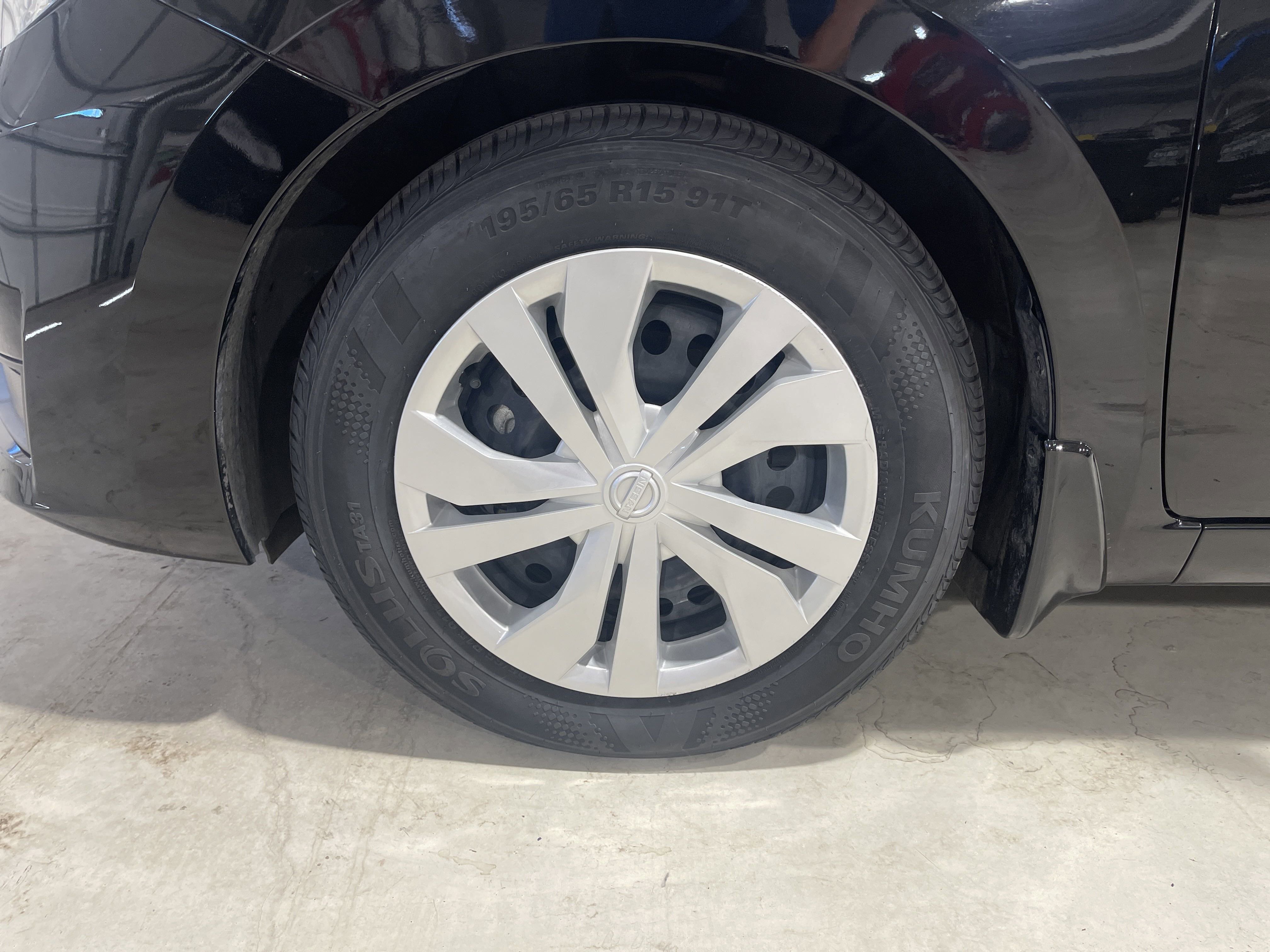 2024 Nissan Versa S photo 9