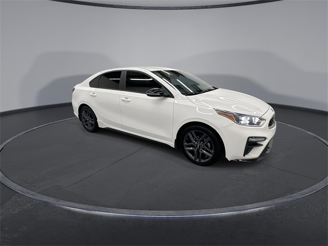 2021 Kia Forte GT-Line photo 2
