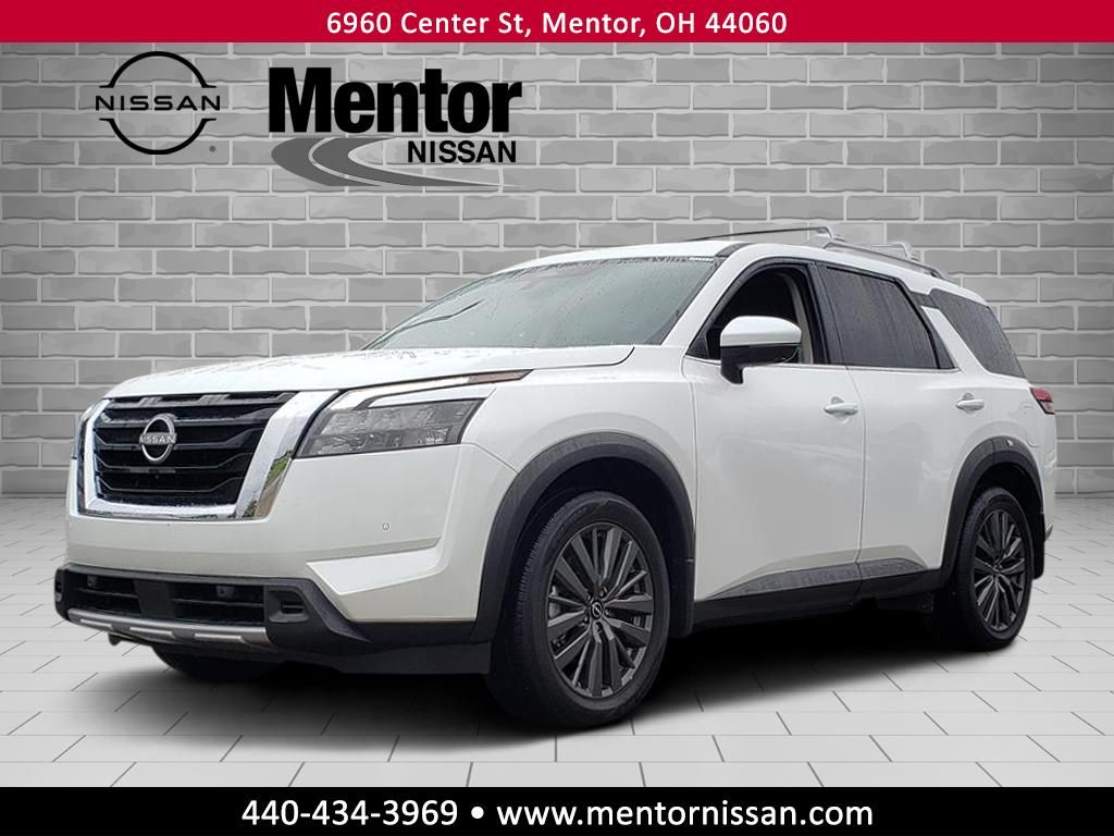 2025 Nissan Pathfinder SL photo 3