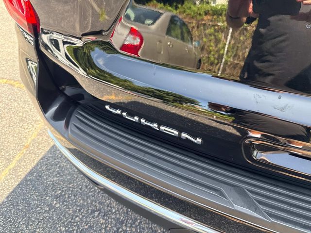 2024 Gmc Yukon SLT photo 4