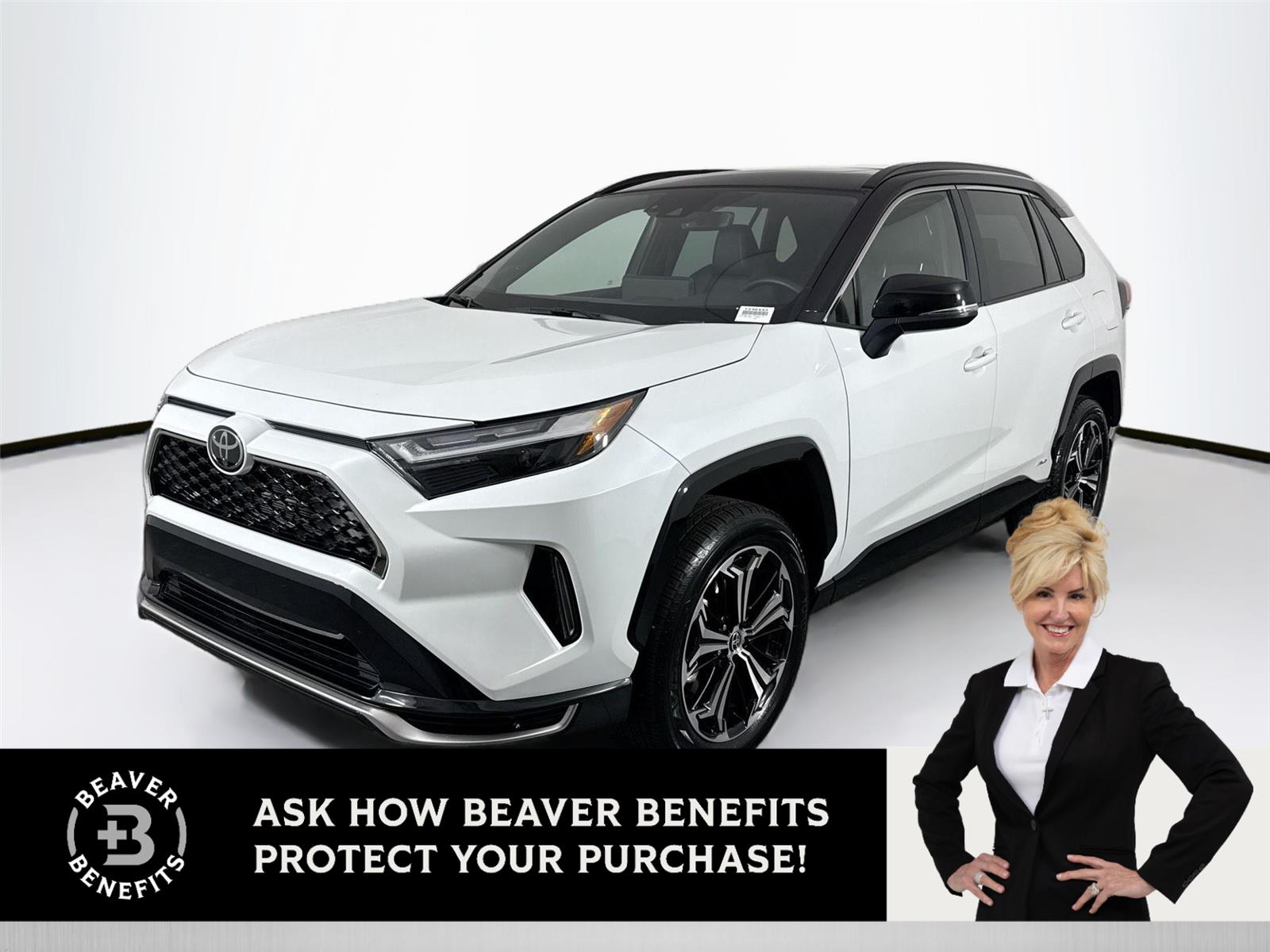 2025 Toyota RAV4 XSE's photo