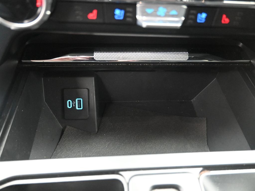 2023 Ford F-150 Lariat photo 29