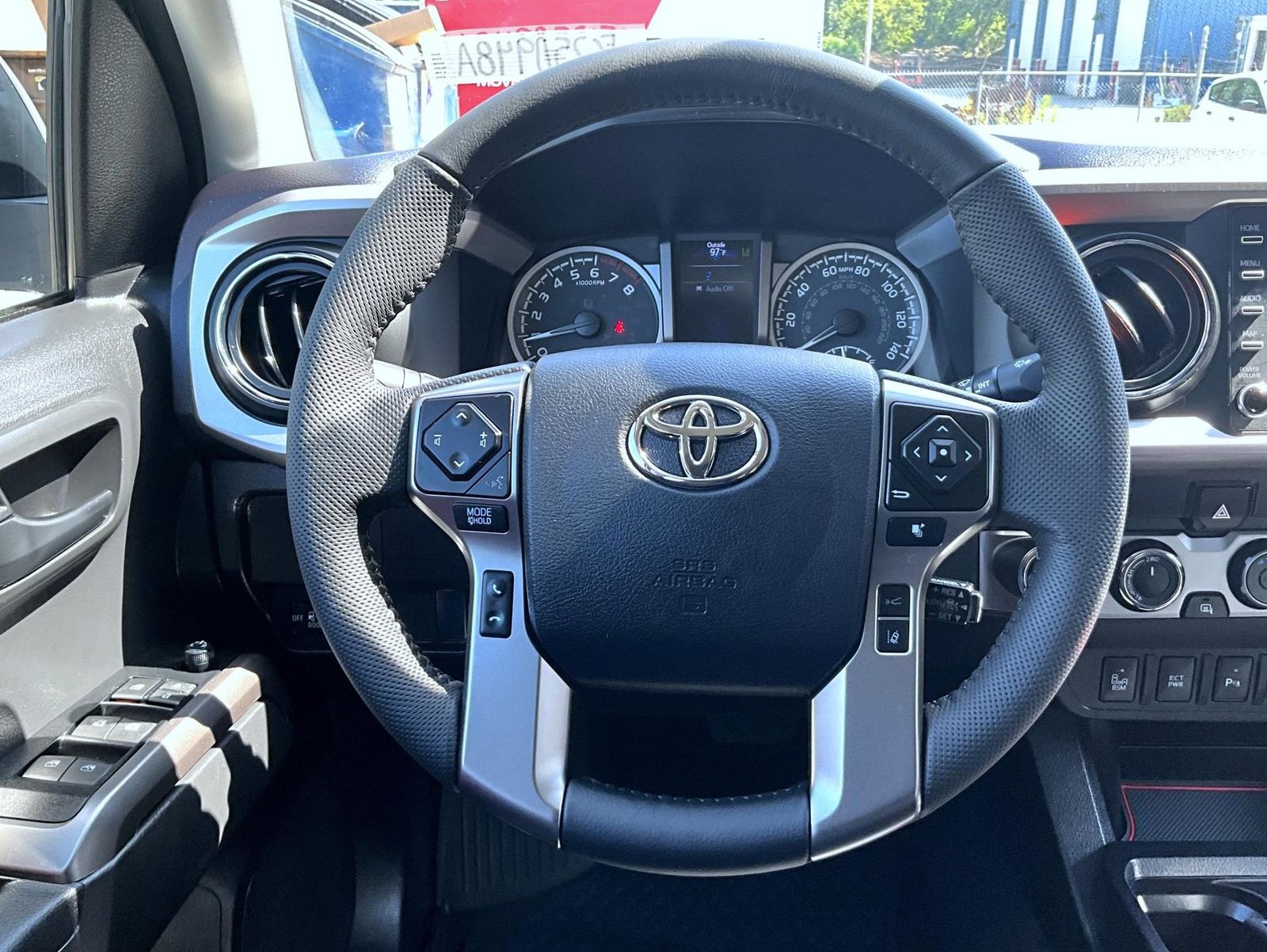 2023 Toyota Tacoma SR5 photo 11