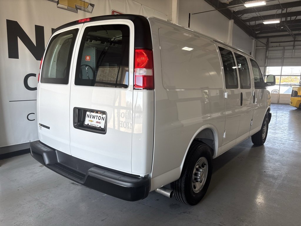 2025 Chevrolet Express Cargo 2500 photo 7