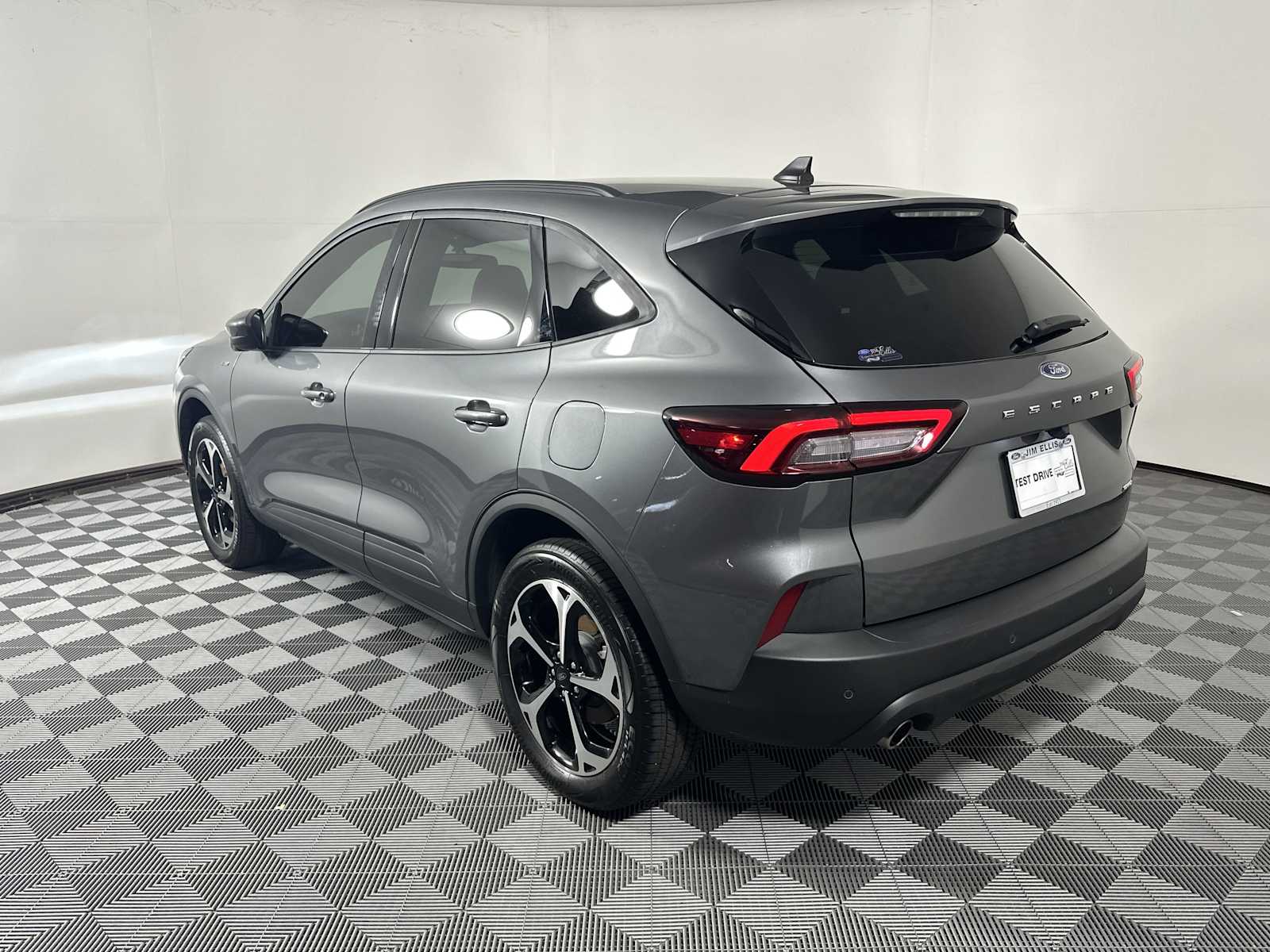 2025 Ford Escape ST-Line Select photo 2