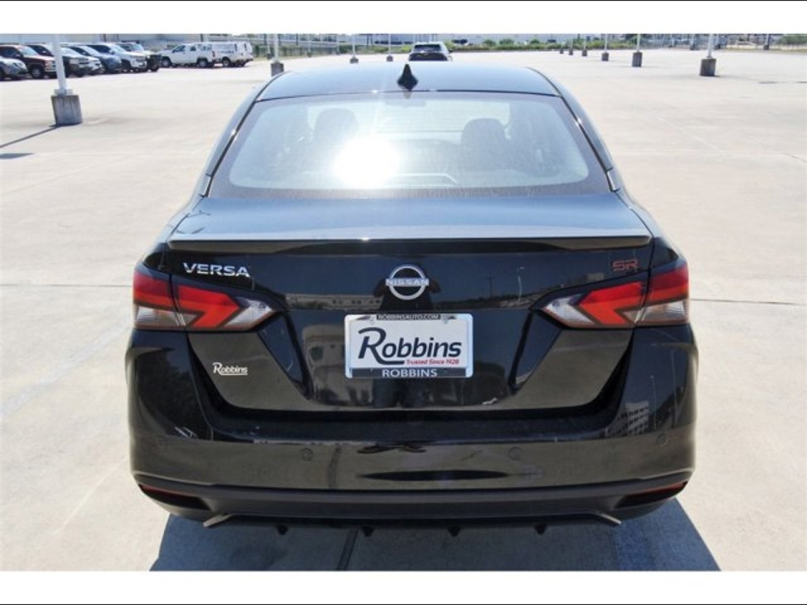 2025 Nissan Versa SR - 3