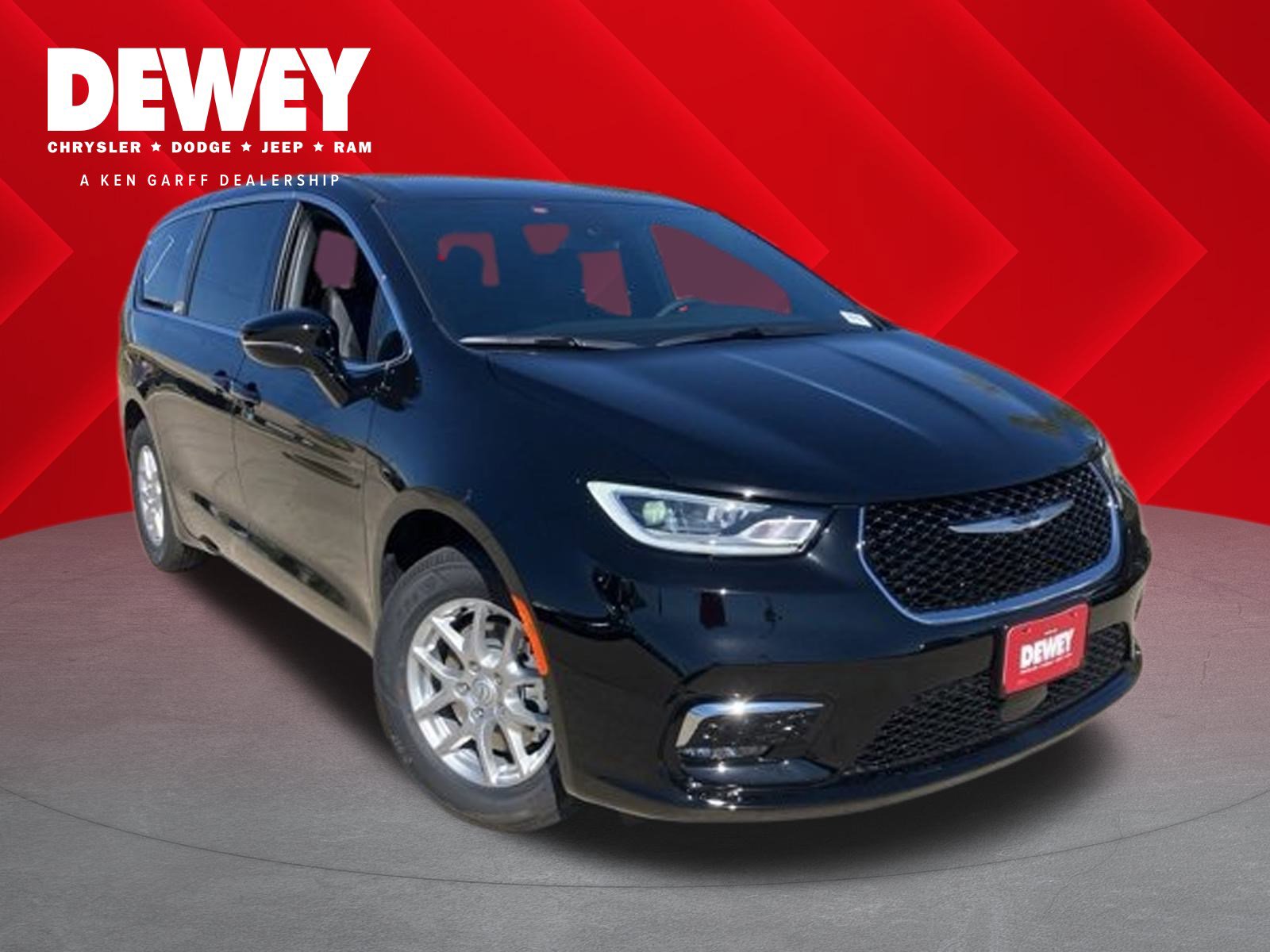 2026 Chrysler Pacifica Select's photo