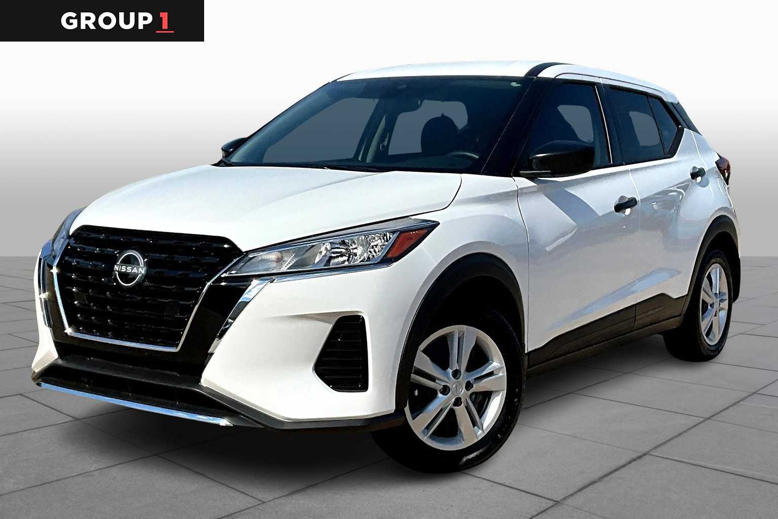 2025 Nissan KICKS PLAY Base