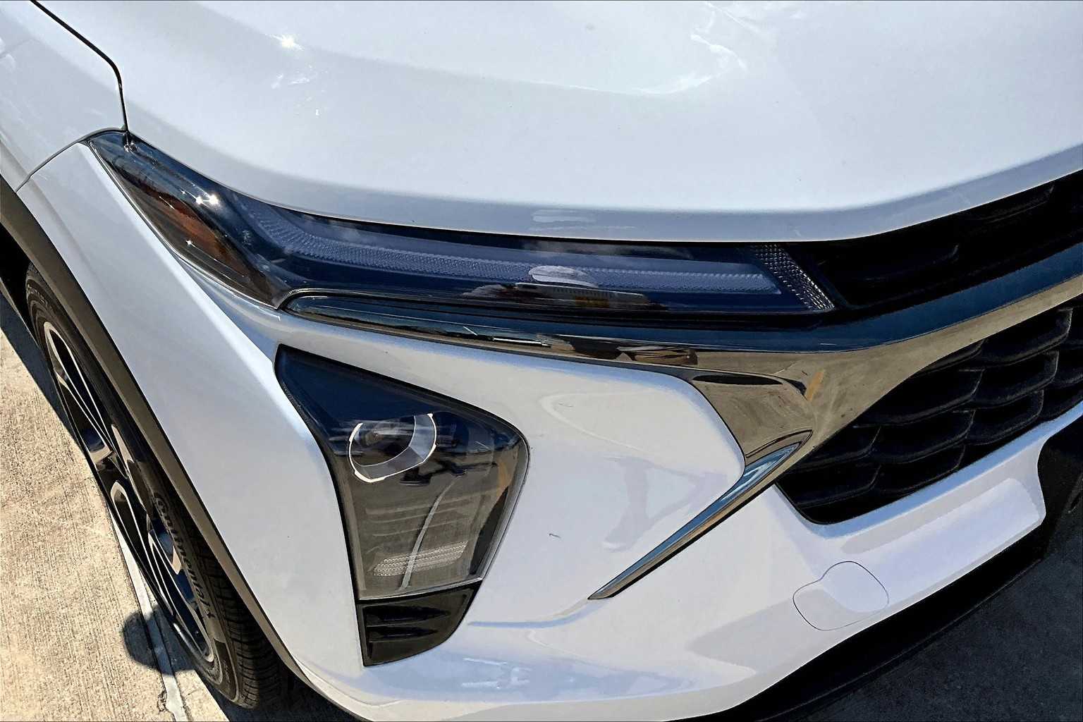 2025 Chevrolet Trax photo 27