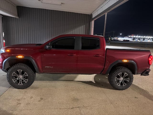 2023 GMC Canyon AT4's photo