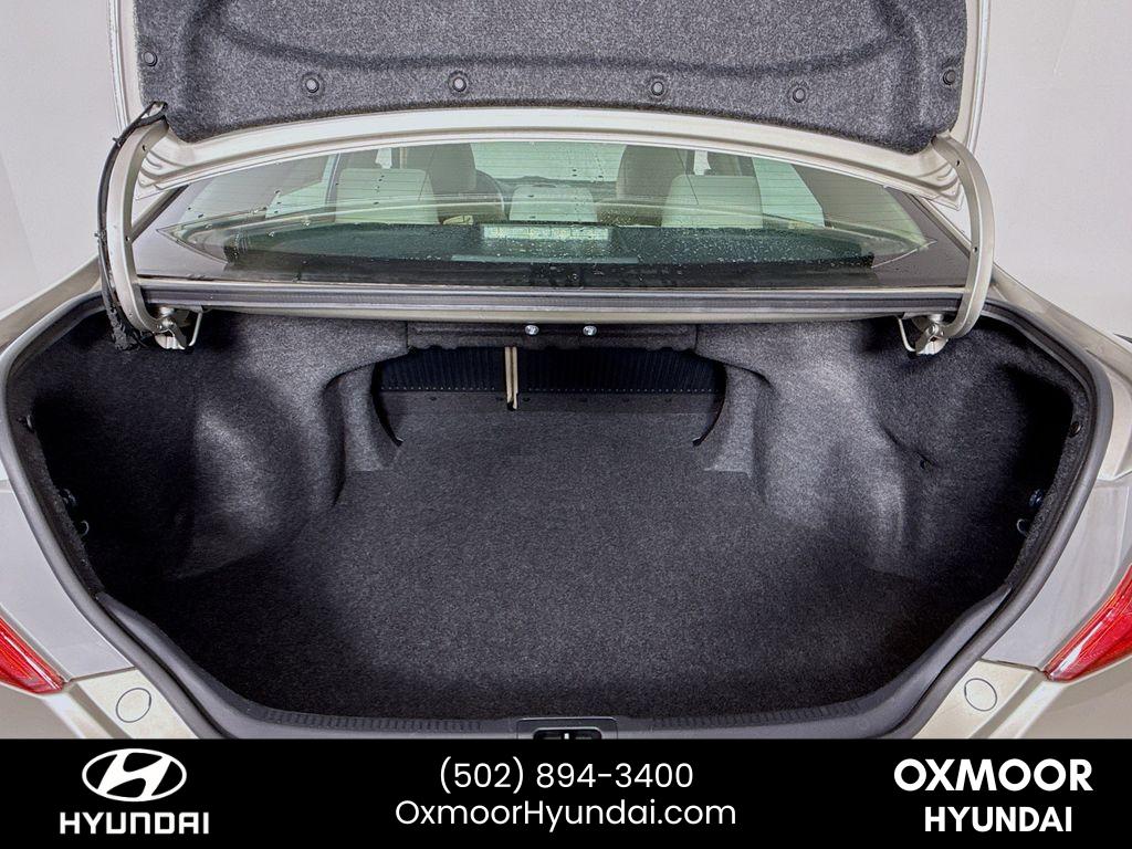 2013 Toyota Camry L photo 20