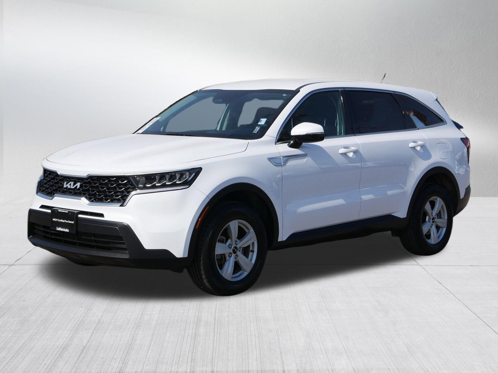 2023 Kia Sorento LX photo 3
