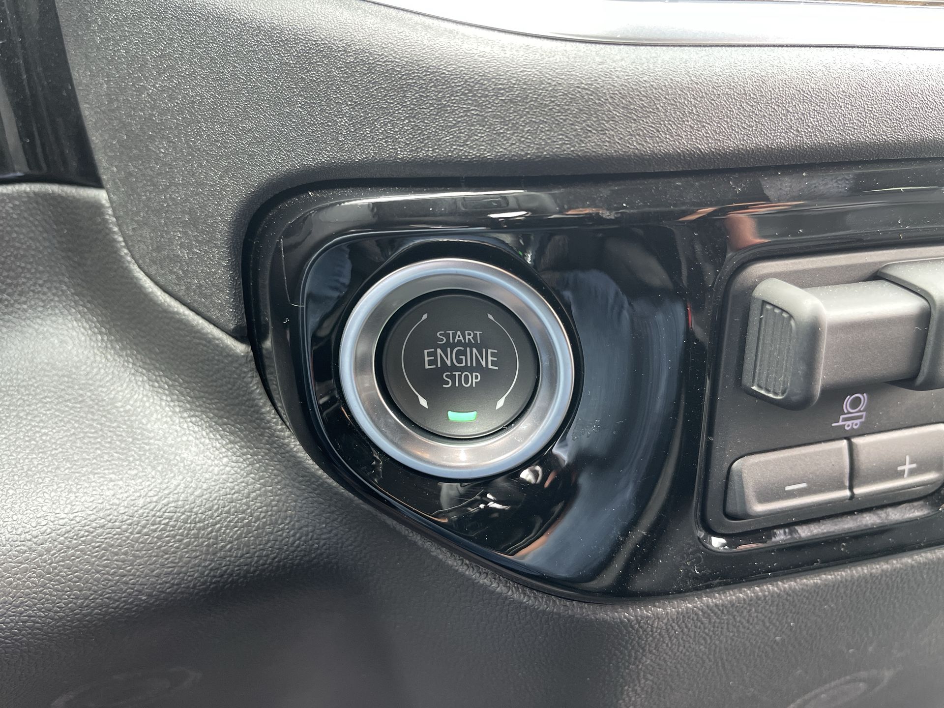 2025 Gmc Sierra 1500 Elevation photo 17