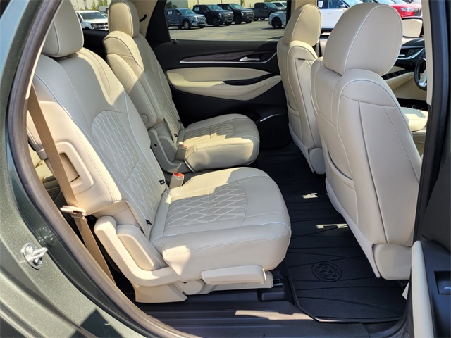 2022 Buick Enclave Avenir photo 13
