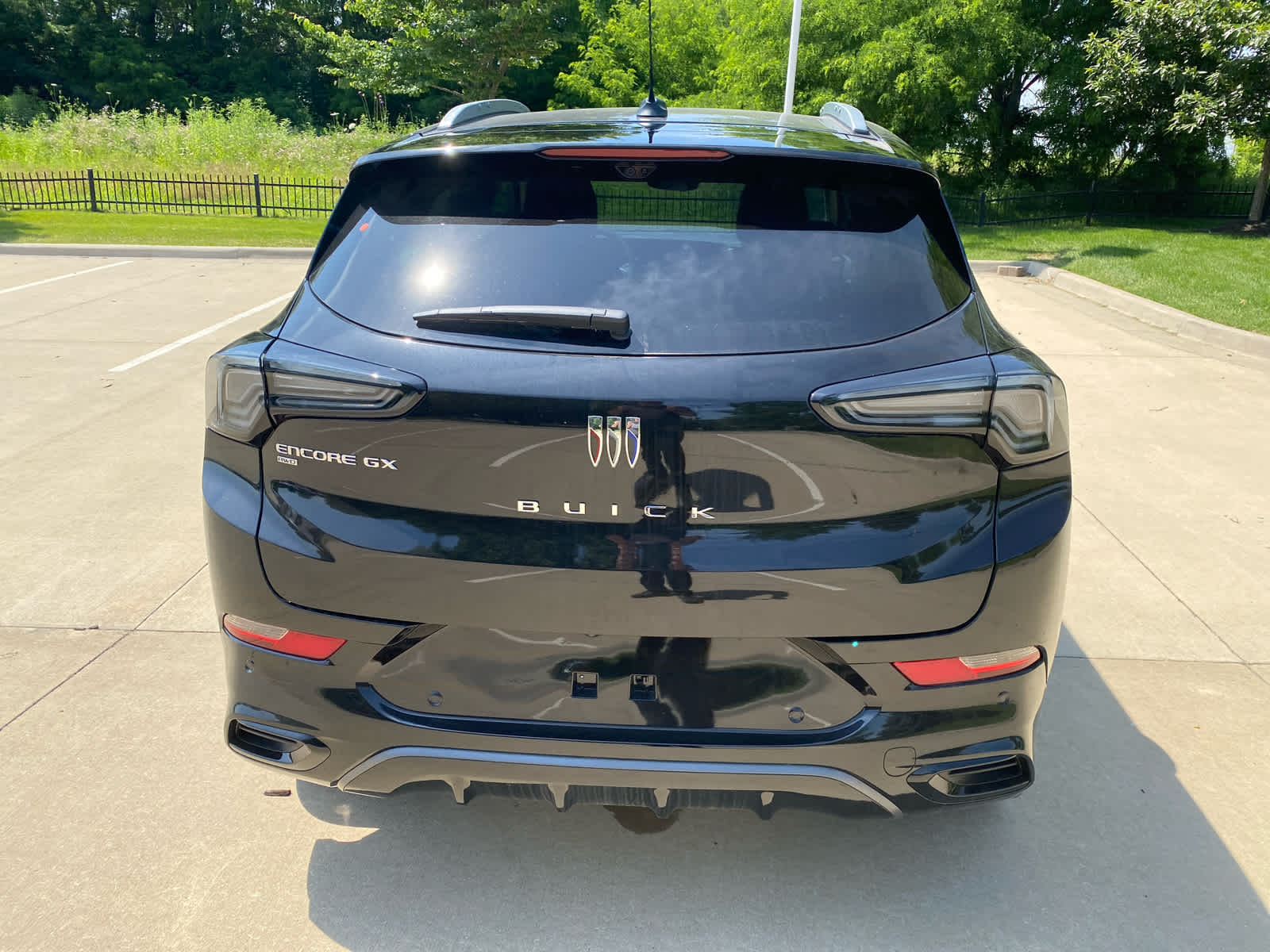 2026 Buick Encore GX Avenir photo 7