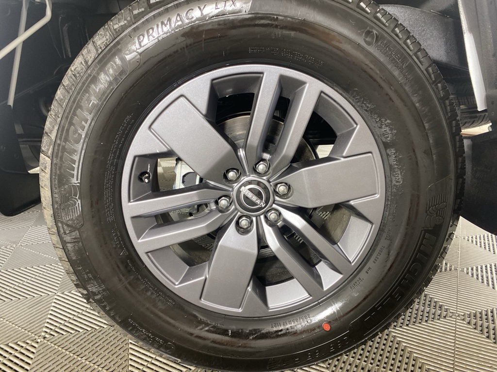 2025 Nissan Frontier SV photo 9