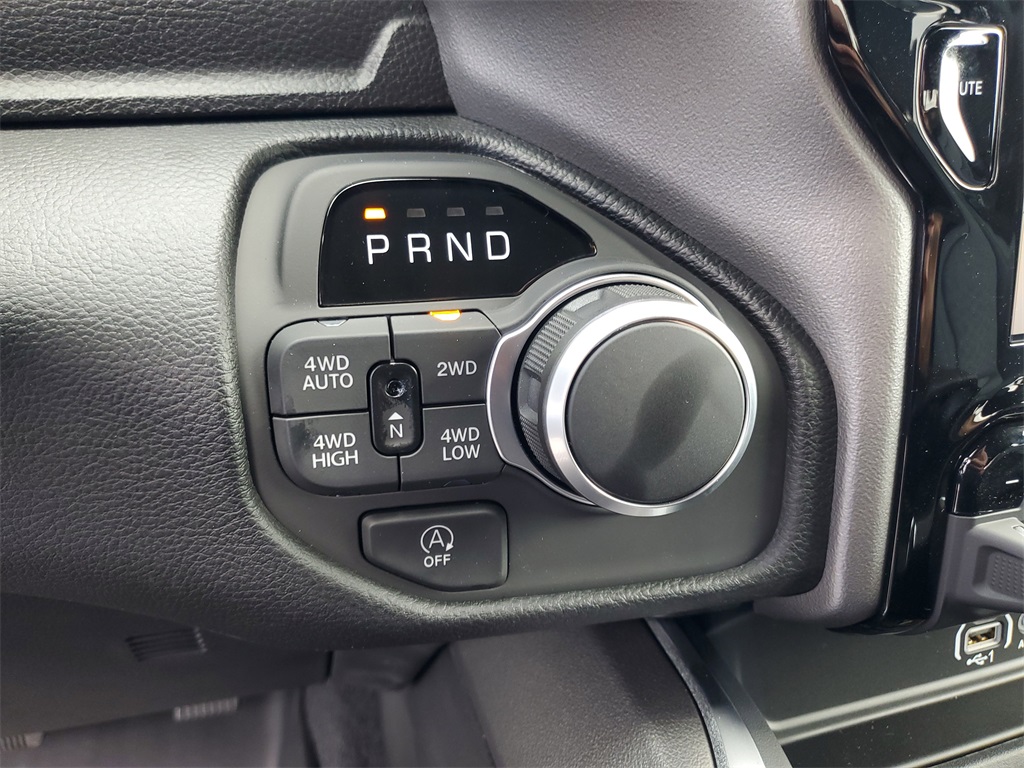 2025 Ram 1500 Big Horn Lone Star photo 17