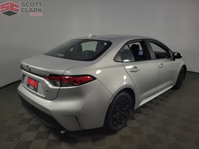 2023 Toyota Corolla LE photo 6