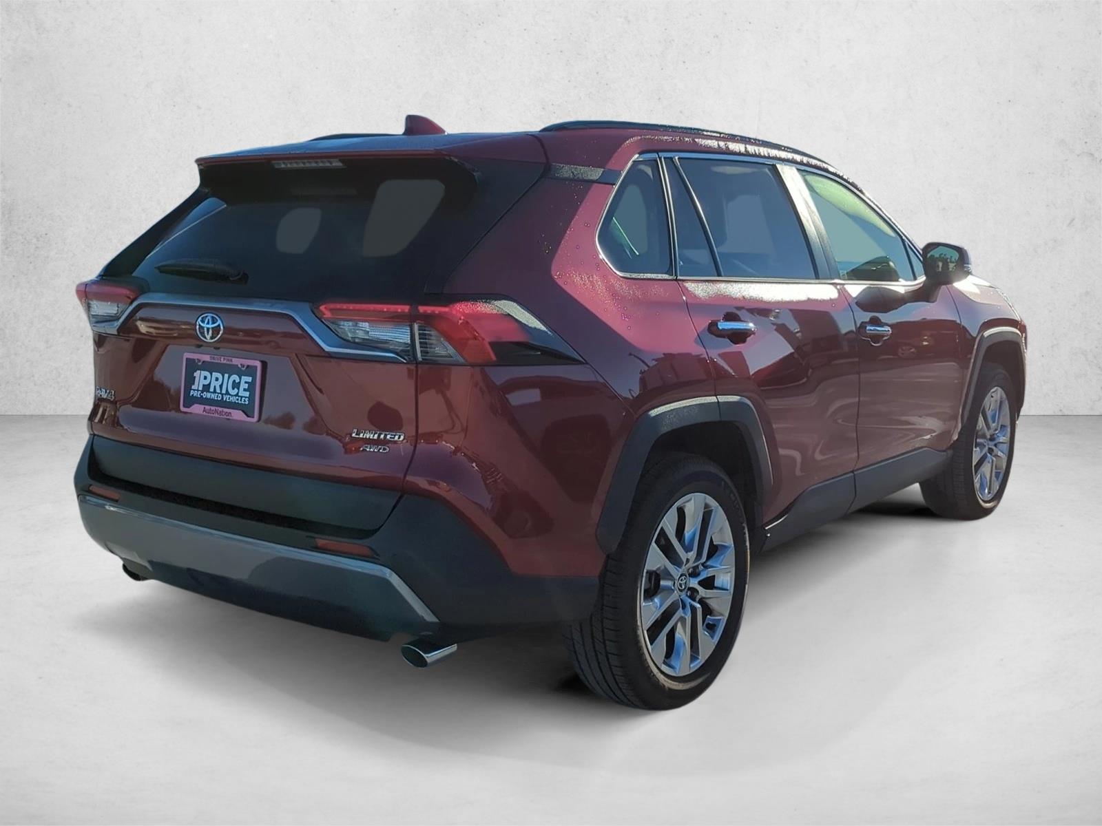 2021 Toyota RAV4 Limited photo 3