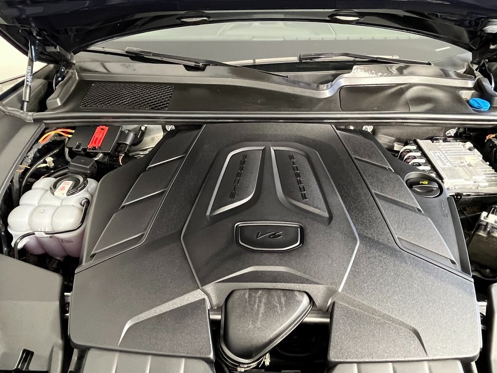 2024 Porsche Cayenne Base photo 12