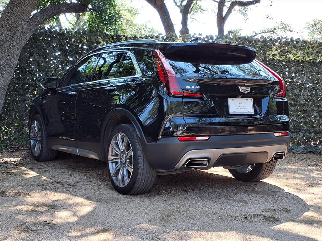2022 Cadillac XT4 Premium Luxury photo 4