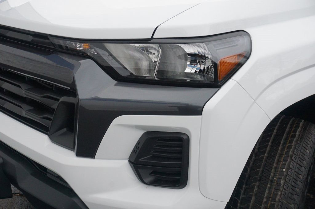 2025 Chevrolet Colorado Work Truck LT photo 28